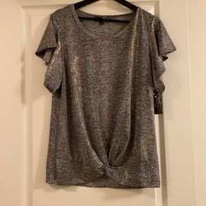 shiny black and gray blouse,M and I think it’s fits L 
So soft and comfort,